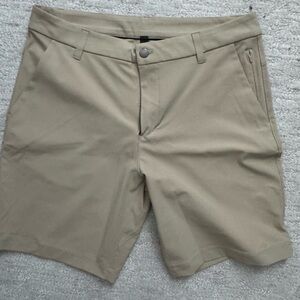 Lululemon Men’s short size 34